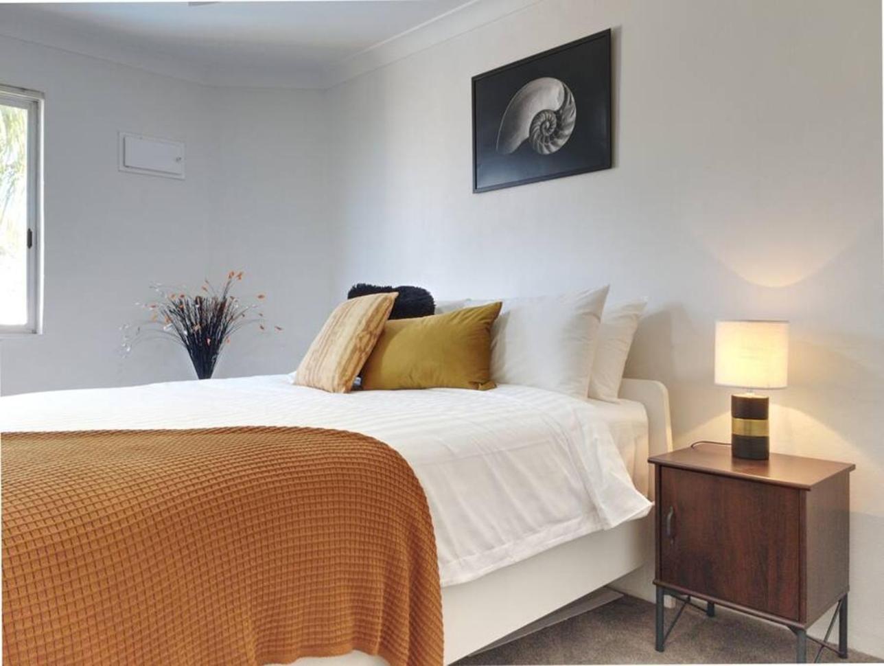 Magical Mcatee W Pool And King Bed Apartment Fremantle Bagian luar foto
